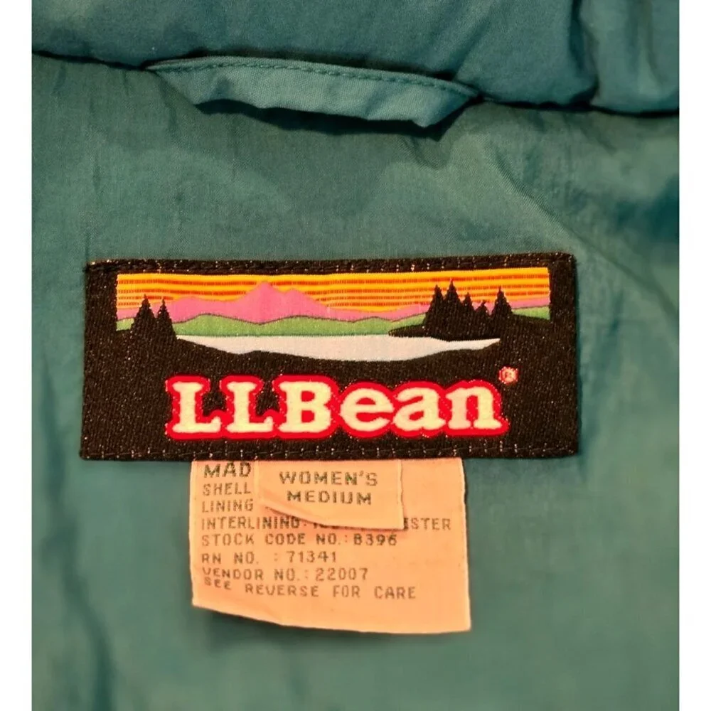 LL Bean Windbreaker Jacket Team M Ski Hidden Hood Pockets All Seasons Vtg Coat